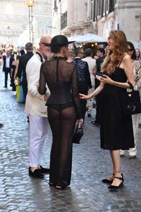Rome, Italy: Rome, Castel Sant Angelo Dolce & Gabbana Fashion Show Event Parterre, In the photo: Guest Rome Italy  - ZUMAp169 20250715_zea_p169_200 Copyright: xVincenzoxLandix