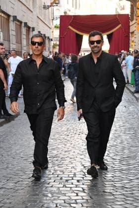 Rome, Italy: Rome, Castel Sant Angelo Dolce & Gabbana Fashion Show Event Parterre, In the photo: Alberto Matano Riccardo Mannino Rome Italy  - ZUMAp169 20250715_zea_p169_236 Copyright: xVincenzoxLandix