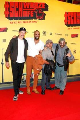 Marc Hosemann, Amer El Erwadi, guest and Arman Kashani at the premiere of the feature film Schwarze Schafe at the KulturBrauerei cinema in Berlin, 15 07 2025 Foto:xA.xBuggex xFuturexImagex schafe_5736