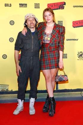 Tobias Jundt and Jella Haase at the premiere of the feature film Schwarze Schafe at the KulturBrauerei cinema in Berlin, 15 07 2025 Foto:xA.xBuggex xFuturexImagex schafe_5751