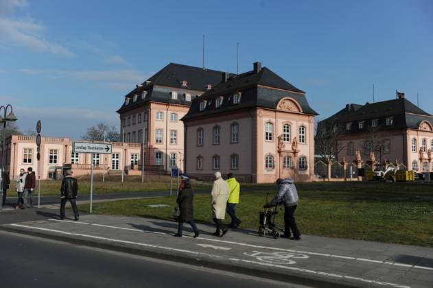 Landtagswahl Rheinland-Pfalz 2016 13.03.2016 Mainz Landtagswahl Rheinland-Pfalz 2016. Im Bild (l-r): Landtagsgebäude Mainz Mainz Rheinland-Pfalz Germany *** State election Rhineland Palatinate 2016 13 03 2016 Mainz State election Rhineland Palatinate 2016 at Picture l r State parliament building Mainz Mainz Rhineland Palatinate Germany