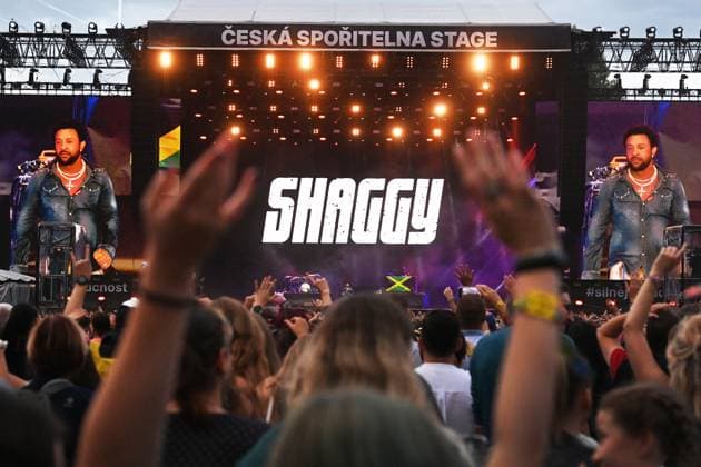 Jamaican-American musician Shaggy (Orville Richard Burrell ) performs during the 22nd international music festival Colours of Ostrava started in Ostrava, Czech Republic, on July 16, 2025. (CTKxPhoto JaroslavxOzana) CTKPhotoP2025071607367  CTKPhotoP2025071607367