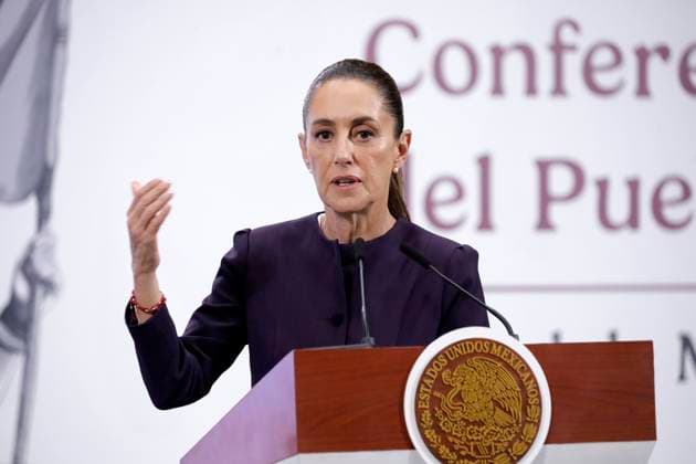MexicoÃ¢â‚¬â ¢s President Claudia Sheinbaum Pardo, speaks about the strategies to be implemented for Mexican state-owned companies such as Mexicana de Aviacion, the passenger and cargo train, and the Mundo Maya Group during a briefing at National Palace. on July 16, 2025 in Mexico City, Mexico. Mexico City Mexico - ZUMAe321 20250716_zia_e321_007 Copyright: xLuisxBarronx