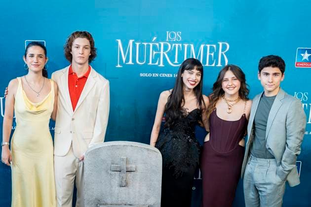 Los Muertimer Premiere, Madrid, Spain - 16 Jul 2025 Bruna Gonzalez, Adrian Checa, Melani Garcia, Iratxe Emparan and Diego Montejo attend to Los Muertimer Premiere at Kinepolis on July 16, 2025 in Madrid, Spain. (Credit: Miguel Escavias Alfa Images) Pozuelo de Alarcon Kinepolis Madrid Spain Copyright: x x2025xMiguelxEscavias AlfaxImagesx