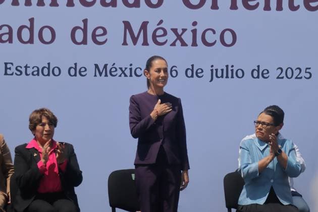 Unified Command East State of Mexico Ceremony Mexico™s President Claudia Sheinbaum Pardo greets between (L) Governor of State of Mexico Delfina Gomez and (R) Mexico™s Minister of the Interior, Rosa Icela Rodriguez and during the start-up ceremony of the Unified Command East State of Mexico, at the Unidad Deportiva Ciudad Jardin. on July 16, 2025 in Nezahualcoyotl, Mexico. (Photo by Carlos Santiago Eyepix Group) Copyright: xCarlosxSantiagox xEyepixxGroupx CS_16072025_161768