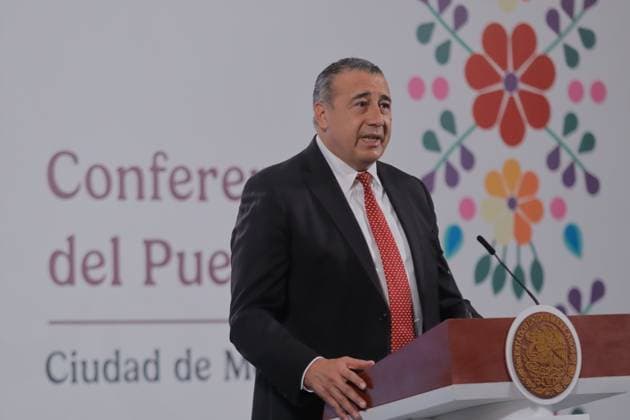 Bimbo CEO Jose Manuel Gonzalez Guzman, speaks about the investment in seven states to modernize production plants. during a briefing at the National Palace. on July 17, 2025 in Mexico City, Mexico. Mexico City Mexico - ZUMAe321 20250717_zia_e321_004 Copyright: xCarlosxSantiagox