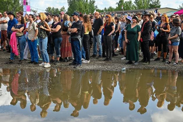 Visitors during the second day of the 22nd international music festival Colours of Ostrava in Ostrava, Czech Republic, on July 18, 2025. (CTKxPhoto JaroslavxOzana) CTKPhotoP2025071806415  CTKPhotoP2025071806415
