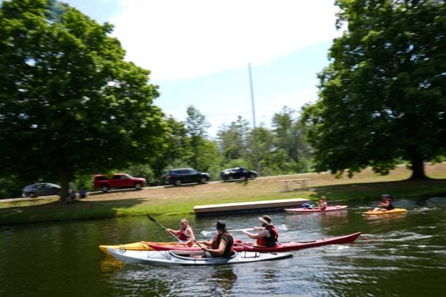 Lock & Paddle 2025 in Canada PETERBOROUGH, CANADA - JULY 19 : Hundreds of paddlers attend the Lock & Paddle 2025 event at historic Peterborough Lift Lock within ‘Canada’s Parks Day’ in Peterborough, Ontario, Canada on July 19, 2025. Participants are lifted up and down the historic lock, located on the Trent Canal at Trent-Severn Waterway National Historic Site, as part of the Canada’s Parks Day event, celebrated on the third Saturday of July each year. Mert Alper Dervis Anadolu Ontario Canada. Editorial use only. Please get in touch for any other usage.  Copyright: x2025xAnadoluxMertxAlperxDervisx