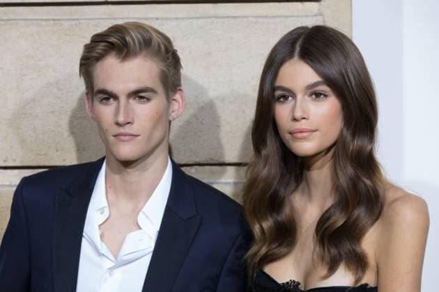 Kaia Gerber et son frère Presley Gerber - Photocall de la soirée Her Time Omega à l hôtel de Sully à Paris le 29 septembre 2017. Cyril Moreau Bestimage Her Time Omega Photocall as part of the Paris Fashion Week Womenswear Spring Summer 2018 on September 29, 2017 in Paris, France. Paris France *** Kaia Gerber and her brother Presley Gerber Photocall of the Her Time Omega evening at the Hotel de Sully in Paris on September 29, 2017 Cyril Moreau Bestimage Her Time Omega Photocall as part of the Paris Fashion Week Womenswear Spring Summer 2018 on September 29, 2017 in Paris, France Paris France  Copyright: xCYRILxMOREAUx xBESTIMAGExCYRILxMOREAUx xBESTIMAGEx