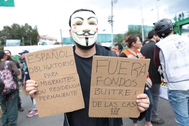 Anti-gentrification march in Mexico MEXICO CITY, MEXICO - JULY 20: People carrying banners attend the second anti-gentrification march as the police take security measures in Tlalpan, Mexico City, Mexico on July 20, 2025. Grace Hie Yoon Anadolu Mexico City Mexico. Editorial use only. Please get in touch for any other usage.  Copyright: x2025xAnadoluxGracexHiexYoonx