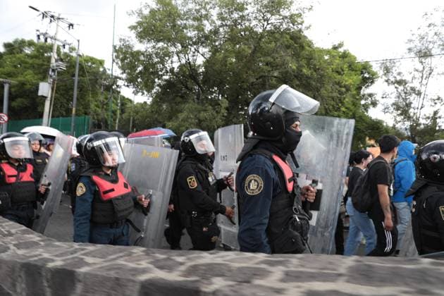 Anti-gentrification march in Mexico MEXICO CITY, MEXICO - JULY 20: Police take security measures during the second anti-gentrification march in Tlalpan, Mexico City, Mexico on July 20, 2025. Grace Hie Yoon Anadolu Mexico City Mexico. Editorial use only. Please get in touch for any other usage.  Copyright: x2025xAnadoluxGracexHiexYoonx