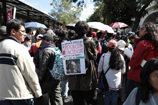 Anti-gentrification march in Mexico MEXICO CITY, MEXICO - JULY 20: People carrying banners attend the second anti-gentrification march as the police take security measures in Tlalpan, Mexico City, Mexico on July 20, 2025. Grace Hie Yoon Anadolu Mexico City Mexico. Editorial use only. Please get in touch for any other usage.  Copyright: x2025xAnadoluxGracexHiexYoonx