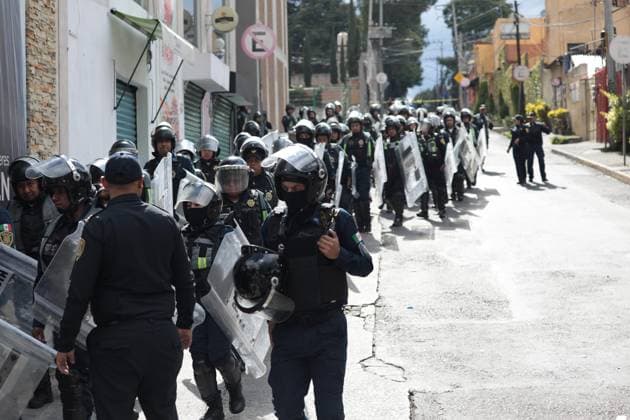 Anti-gentrification march in Mexico MEXICO CITY, MEXICO - JULY 20: Police take security measures during the second anti-gentrification march in Tlalpan, Mexico City, Mexico on July 20, 2025. Grace Hie Yoon Anadolu Mexico City Mexico. Editorial use only. Please get in touch for any other usage.  Copyright: x2025xAnadoluxGracexHiexYoonx