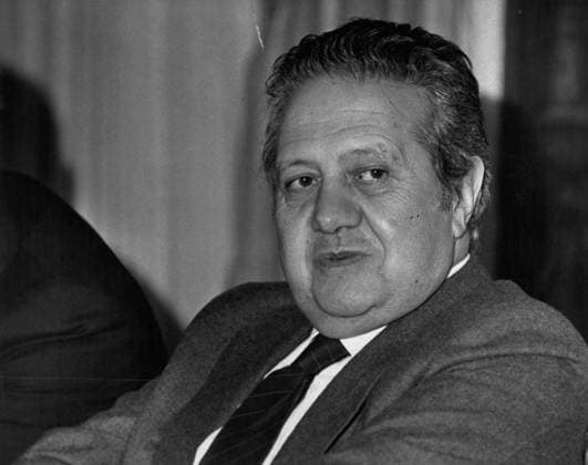 Hotels Resorts Achterbahnen Themenparks 3. März 1984 - Freitag, 16. März 1984. The Plaza Hotel, New York City: Seine Exzellenz, der portugiesische Premierminister, Herr Mario Soares, hielt während seines offiziellen Besuchs in den Vereinigten Staaten eine Rede vor der portugiesisch-amerikanischen Handelskammer und der American Portuguese Society während eines ihm zu Ehren abgehaltenen Mittagessens im Plaza Hotel in New York City. Das Foto zeigt Herrn Mario Soares vor seiner Rede. *** Hotels Resorts Rollercoasters Theme parks 3 March 1984 Friday, 16 March 1984 The Plaza Hotel, New York City its Excellence, the Portuguese Prime Minister, Mr Mario Soares, held during his official Visit in the United States a Speech before th  Copyright: xUnitedxArchivesx xkpaxKeystonex 19840303_baf_k09_018 !ACHTUNG AUFNAHMEDATUM GESCHÄTZT!