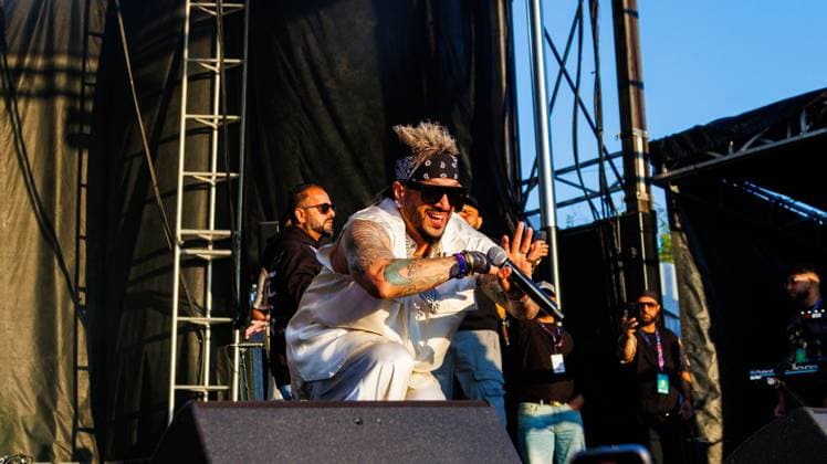 First South Asian Headliner Jazzy B performs at KDays Music Fest in Edmonton, Canada - 22 Jul 2025 13 time PTC Punjabi Music Award winner and 4 Time Brit India music Award Winner Juno Nominee Jazzy B, (Jaswinder Singh Bains) performs as the first South Asian Headliner at K-Days. Edmonton Canada Copyright: xRonxPalmerx xSOPAxImagesx RonPalmer2025_07_22JazzyBKDays682381