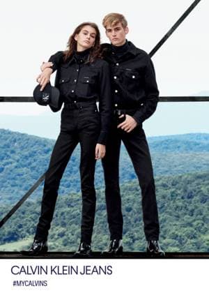 Kaia Gerber et son frère Presley lors de la nouvelle campagne Calvin Klein Jeans le 3 septembre 2018. Kaia Gerber and her brother brother Presley Gerber are the two stars of Calvin Klein Jeans fall-winter 2018 campaign: &x2018;Together in Denim&x2019;. Los Angeles Etats-Unis *** Kaia Gerber and her brother Presley at the new Calvin Klein Jeans campaign September 3, 2018 Kaia Gerber and her brother brother Presley Gerber are the two stars of Calvin Klein Jeans fall winter 2018 campaign x2018 Together in Denim x2019 Los Angeles United States  Copyright: xCalvinxKleinxviaxBestimagexCalvinxKleinxviaxBestimagex
