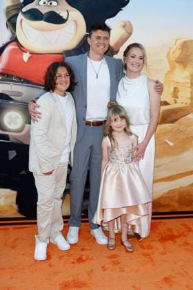 July 23, 2025, Los Angeles, California, USA: JP Sans, Family at the Premiere of The Bad Guys 2 at the TCL Chinese Theatre IMAX Los Angeles USA - ZUMAg107 20250723_zep_g107_084 Copyright: xNinaxPrommerx