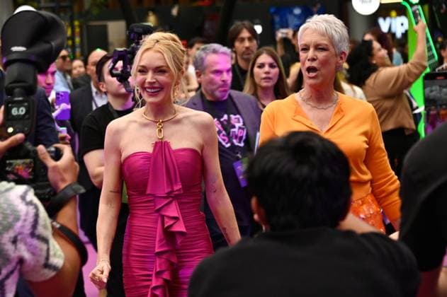 July 24, 2025, Mexico City, Ciudad de Mexico, Mexico: Actresses Jamie Lee Curtis and Lindsay Lohan arriving the purple carpet for Freakier Friday movie at Cinepolis Toreo Parque Central. on July 24, 2025 in Mexico City, Mexico. Mexico City Mexico - ZUMAe321 20250724_zea_e321_100 Copyright: xCarlosxTischlerx
