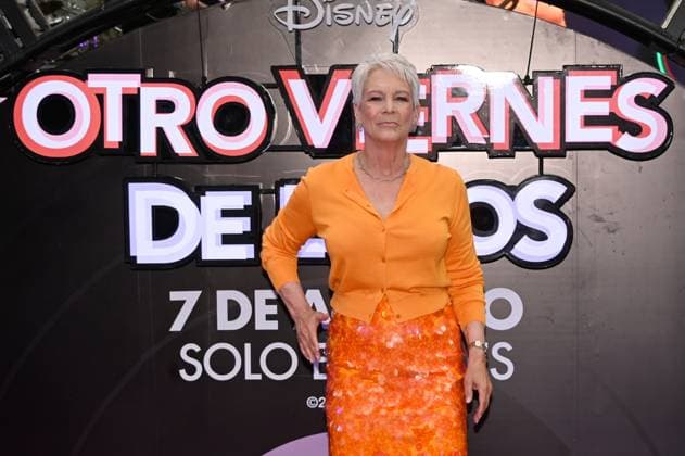 July 24, 2025, Mexico City, Ciudad de Mexico, Mexico: Actress Jamie Lee Curtis poses for photos during the purple carpet for Freakier Friday movie at Cinepolis Toreo Parque Central. on July 24, 2025 in Mexico City, Mexico. Mexico City Mexico - ZUMAe321 20250724_zea_e321_120 Copyright: xCarlosxTischlerx