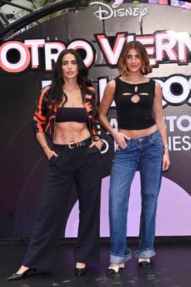 July 24, 2025, Mexico City, Ciudad de Mexico, Mexico: Barbara de Regil and her daughter Mar de Regil pose for photos during the purple carpet for Freakier Friday movie at Cinepolis Toreo Parque Central. on July 24, 2025 in Mexico City, Mexico. Mexico City Mexico - ZUMAe321 20250724_zea_e321_225 Copyright: xCarlosxTischlerx