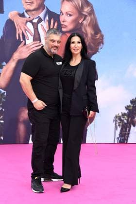 Imad Mardnli and Samia Mardnli at the German premiere of DIE NACKTE KANONE in Berlin on 24 07 2025