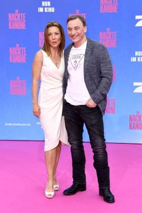 Monika Gossmann and Werner Daehn at the German premiere of DIE NACKTE KANONE in Berlin on 24 07 2025
