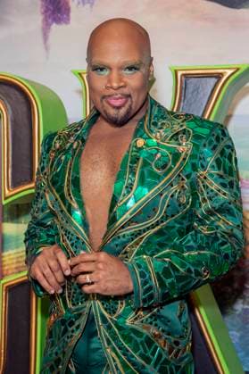 Michael James Scott at the 11th annual Her Universe Fashion Show at San Diego Comic Con International 2025 at the Manchester Grand Hyatt San Diego, 24 07 2025 Foto:xC.xVanxWagonerx xFuturexImagex universe_5729