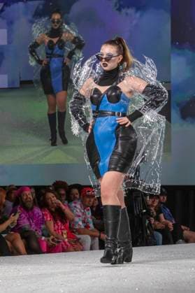 Model at the 11th annual Her Universe Fashion Show at San Diego Comic Con International 2025 at the Manchester Grand Hyatt San Diego, 24 07 2025 Foto:xC.xVanxWagonerx xFuturexImagex universe_5741