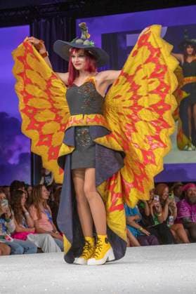 Model at the 11th annual Her Universe Fashion Show at San Diego Comic Con International 2025 at the Manchester Grand Hyatt San Diego, 24 07 2025 Foto:xC.xVanxWagonerx xFuturexImagex universe_5746