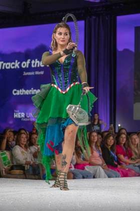 Model at the 11th annual Her Universe Fashion Show at San Diego Comic Con International 2025 at the Manchester Grand Hyatt San Diego, 24 07 2025 Foto:xC.xVanxWagonerx xFuturexImagex universe_5748