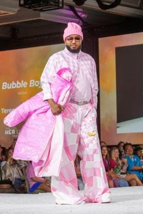 Model at the 11th annual Her Universe Fashion Show at San Diego Comic Con International 2025 at the Manchester Grand Hyatt San Diego, 24 07 2025 Foto:xC.xVanxWagonerx xFuturexImagex universe_5759