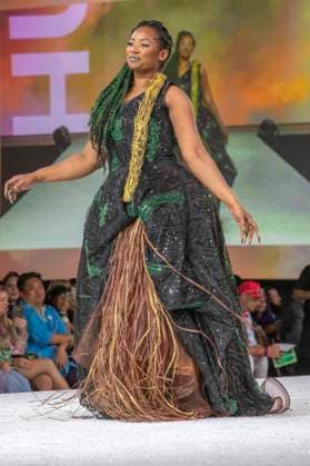 Model at the 11th annual Her Universe Fashion Show at San Diego Comic Con International 2025 at the Manchester Grand Hyatt San Diego, 24 07 2025 Foto:xC.xVanxWagonerx xFuturexImagex universe_5761