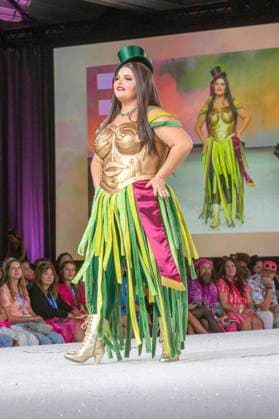 Model at the 11th annual Her Universe Fashion Show at San Diego Comic Con International 2025 at the Manchester Grand Hyatt San Diego, 24 07 2025 Foto:xC.xVanxWagonerx xFuturexImagex universe_5764