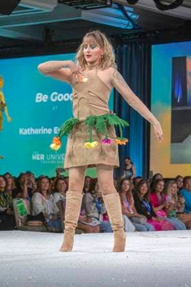 Model at the 11th annual Her Universe Fashion Show at San Diego Comic Con International 2025 at the Manchester Grand Hyatt San Diego, 24 07 2025 Foto:xC.xVanxWagonerx xFuturexImagex universe_5774