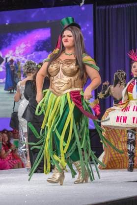 Model at the 11th annual Her Universe Fashion Show at San Diego Comic Con International 2025 at the Manchester Grand Hyatt San Diego, 24 07 2025 Foto:xC.xVanxWagonerx xFuturexImagex universe_5796