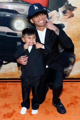 July 25, 2025, Los Angeles, Ca, USA: LOS ANGELES - JUL 23: Anthony Vargas, son Noah Vargas at the The Bad Guys 2 Los Angeles Premiere at the TCL Chinese Theater IMAX on July 23, 2025 in Los Angeles, CA Los Angeles USA - ZUMAnc22 20250725_zaa_nc22_016 Copyright: xKathyxHutchinsx