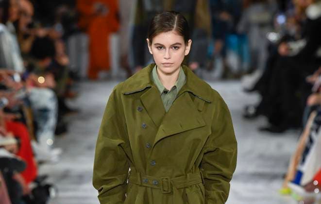 Kaia Gerber pendant le défilé de mode Stella McCartney collection prêt-à-porter Automne-Hiver lors de la fashion week à Paris, France, le 4 mars 2019. A model walks the runway during the Stella McCartney show as part of the Paris Fashion Week Womenswear Fall Winter 2019 2020 in Paris, France on March 04, 2019. Paris France *** Kaia Gerber during the Stella McCartney ready-to-wear Fall Winter collection fashion show at fashion week in Paris, France on March 04, 2019 A model walks the runway during the Stella McCartney show as part of the Paris Fashion Week Womenswear Fall Winter 2019 2020 in Paris, France on March 04, 2019 Paris France  Copyright: xAgencex xBestimagexAgencex xBestimagex