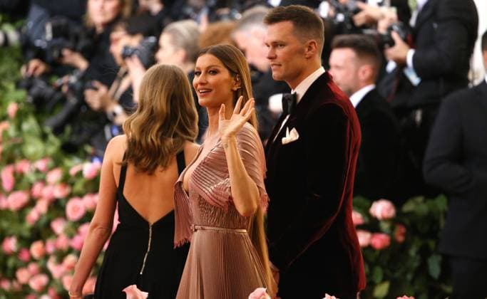 Tom Brady and his wife Gisele Bündchen People attending The 71st Met Gala Met Ball, Costume Institute Benefit Celebrating Camp Notes on Fashion held at the Metropolitan Museum of Art in New York on May 6th, 2019 Morgan Dessalles Charles Guerin Bestimage USA People attending The 2019 Met Gala Celebrating Camp  Copyright: xMorganxDessallesx xCharlesxGuerinx xBestimagexUSAxMorganxDessallesx xCharlesxGuerinx xBestimagexUSAx