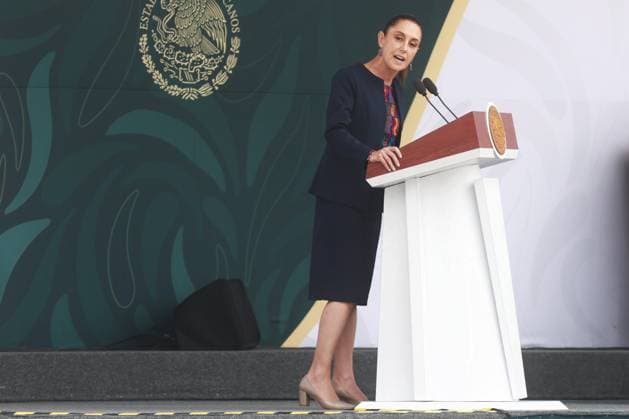 Mass performance for Mexico Tenochtitlan anniversary in Mexico City MEXICO CITY, MEXICO - JULY 26: Mexican President Claudia Sheinbaum speaks before a mass performance marking the 700th anniversary of the foundation of Mexico -Tenochtitlan, at Zocalo main square, in Mexico City, Mexico on July 26, 2025. Hundreds of dancers and actors took part in a mass performance to mark the 700th anniversary of the foundation of Mexico -Tenochtitlan (The ancient capital city of the Mexica empire) Daniel Cardenas Anadolu Mexico City Mexico. Editorial use only. Please get in touch for any other usage.  Copyright: x2025xAnadoluxDanielxCardenasx