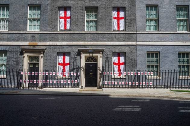 10 Downing Street Decorated With England Flags to celebrate Lionesses Euro 2025 Victory, London, 28 July 2025 London 28 July 2025. The facade of 10 Downing Street is decorated With England flags and bunting after the England women football team, the Lionesses victory against Spain at the Euro 2025 championships in Basel Switzerland on Sunday 27 July, Credit:Amer Ghazzal Avalon  Copyright: xAmerxGhazzalx xAvalonx 1026273294