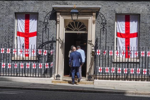 10 Downing Street Decorated With England Flags to celebrate Lionesses Euro 2025 Victory, London, 28 July 2025 London 28 July 2025. The facade of 10 Downing Street is decorated With England flags and bunting after the England women football team, the Lionesses victory against Spain at the Euro 2025 championships in Basel Switzerland on Sunday 27 July, Credit:Amer Ghazzal Avalon  Copyright: xAmerxGhazzalx xAvalonx 1026273599