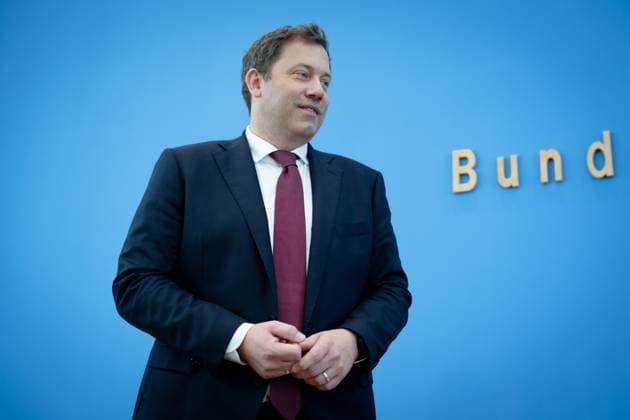 Bundesfinanzminister Lars Klingbeil, Bundespressekonferenz Pressekonferenz, Bundesfinanzminister Lars Klingbeil, Bundespressekonferenz, BPK, Regierungsentwurf des Bundeshaushalts 2026 und Finanzplan 2027-2029 Berlin Berlin GER *** Federal Minister of Finance Lars Klingbeil, Federal Press Conference Press Conference, Federal Minister of Finance Lars Klingbeil, Federal Press Conference, BPK, Government draft federal budget 2026 and financial plan 2027 2029 Berlin Berlin GER