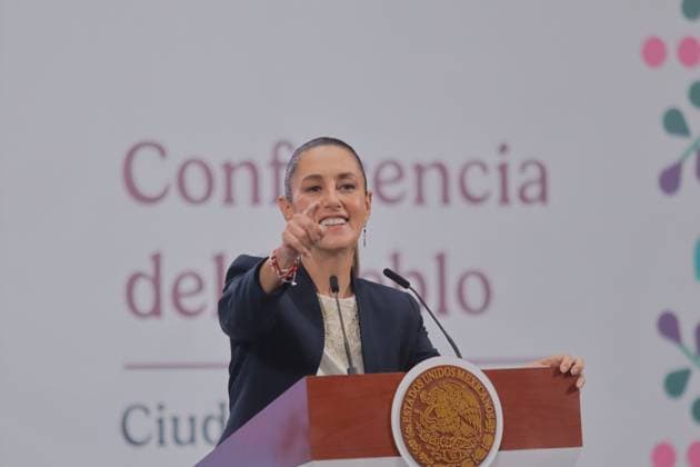 Mexico™s President Claudia Sheinbaum Holds Briefing Mexico s President Claudia Sheinbaum speaks during a news conference, where she talk about the meeting she held with the relatives of the disappeared from Ayotzinapa, at National Palace. on July 30, 2025 in Mexico City, Mexico. Mexico City CDMX Mexico Copyright: xCarlosxSantiagox