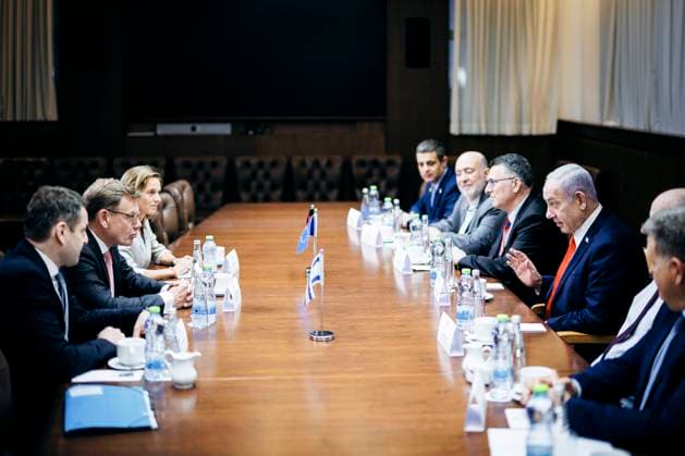 Johann Wadephul (CDU), Bundesaussenminister, trifft Benjamin Netanjahu Ministerpraesident von Israel, zu einem gespraech in Jerusalem, 31.07.2025. Fotografiert im Auftrag des Auswaertigen Amtes (AA) Jerusalem Israel *** Johann Wadephul CDU , Federal Foreign Minister, meets Benjamin Netanyahu Prime Minister of Israel, for talks in Jerusalem, 31 07 2025 Photographed on behalf of the Federal Foreign Office AA Jerusalem Israel Copyright: xFelixxZahn AAx