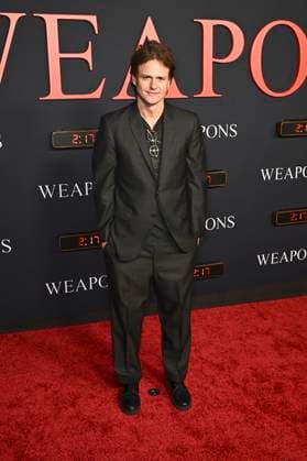 Whitmer Thomas at the world premiere of the movie Weapons at the United Theatre on Broadway Los Angeles, 31 07 2025 Foto:xD.xStarbuckx xFuturexImagex weapons_5739
