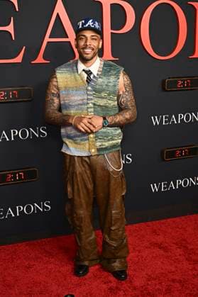 Claude George Jr at the world premiere of the movie Weapons at the United Theatre on Broadway Los Angeles, 31 07 2025 Foto:xD.xStarbuckx xFuturexImagex weapons_5763