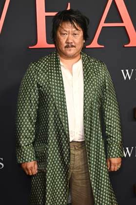 Benedict Wong at the world premiere of the movie Weapons at the United Theatre on Broadway Los Angeles, 31 07 2025 Foto:xD.xStarbuckx xFuturexImagex weapons_5773