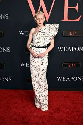 Julia Garner at the world premiere of the movie Weapons at the United Theatre on Broadway Los Angeles, 31 07 2025 Foto:xD.xStarbuckx xFuturexImagex weapons_5793
