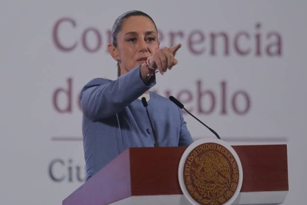 Mexico™s President Claudia Sheinbaum Holds Briefing Mexico s President Claudia Sheinbaum speaks during a news conference about the recent release order for Israel Vallarta, linked to an alleged kidnapping, after 20 years in prison without a sentence at National Palace. on August 1, 2025 in Mexico City, Mexico. (Photo by Carlos Santiago Eyepix Group) Copyright: xCarlosxSantiago xEyepixxGroupx CS_01082025_163675