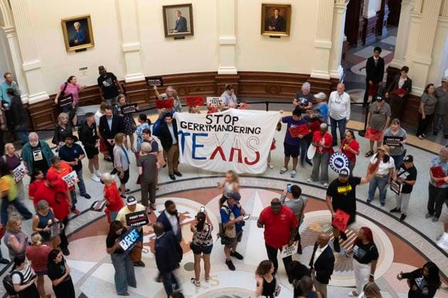 August 1, 2025: Individuals speaking in the Texas State Capitol rotunda for Fight the Trump Takeover, redistricting Rally. Austin, Texas. CSM Austin USA - ZUMAc04_ 20250801_faf_c04_001 Copyright: xMarioxCantux